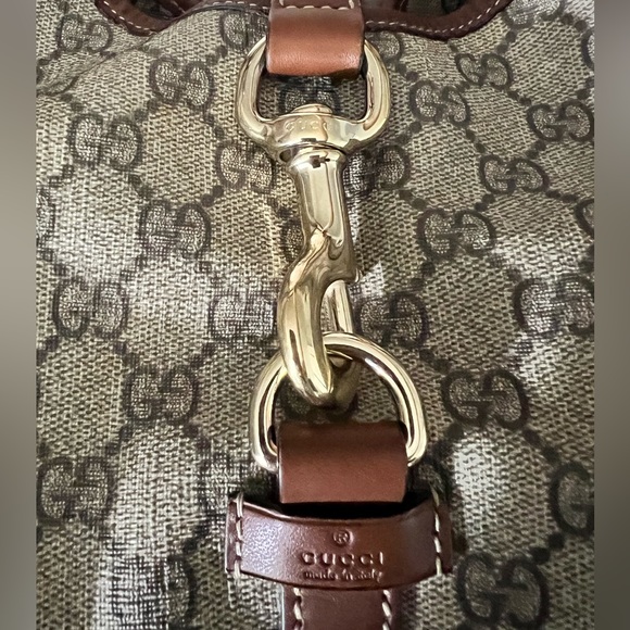 Authentic Gucci hobo. Chocolate brown supreme canvas. 17x17 from handle - Picture 7 of 8